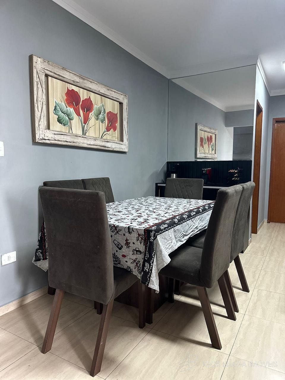 BELÍSSIMO APARTAMENTO, AMPLO E LAZER COMPLETO