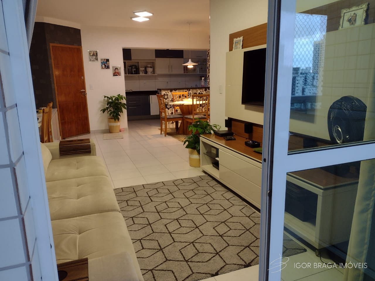 BELISSIMO APARTAMENTO, AMPLO E LAZER COMPLETO