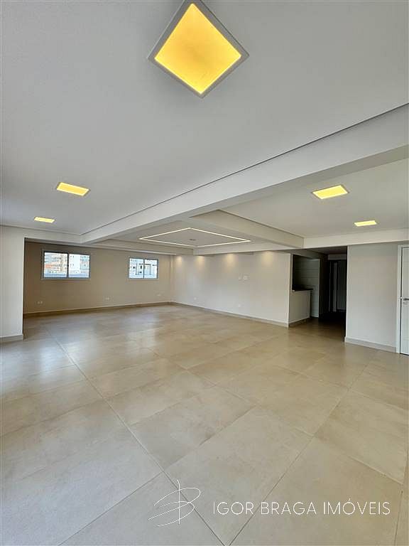 APARTAMENTO AMPLO E ÀREA DE LAZER COMPLETA