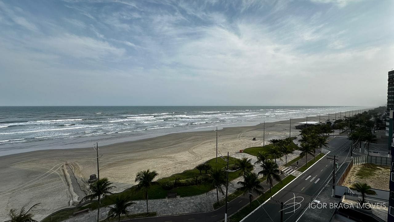 ÓTIMO APARTAMENTO FRENTE MAR, LOCALIZADO NO BAIRRO MAIR PROMISSOR DA CIDADE