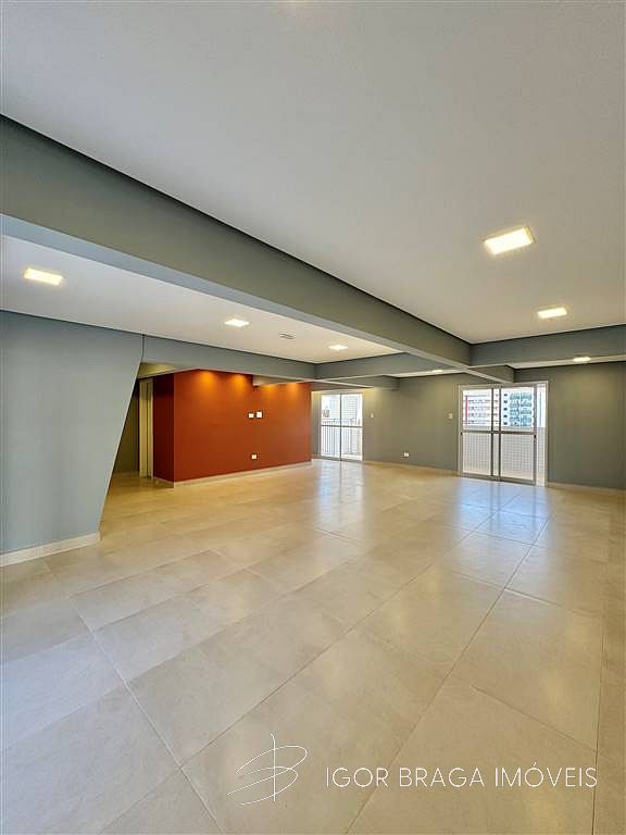 APARTAMENTO AMPLO E ÀREA DE LAZER COMPLETA