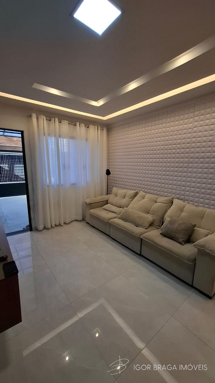 SOBRADO AMPLO E  FINO ACABAMENTO