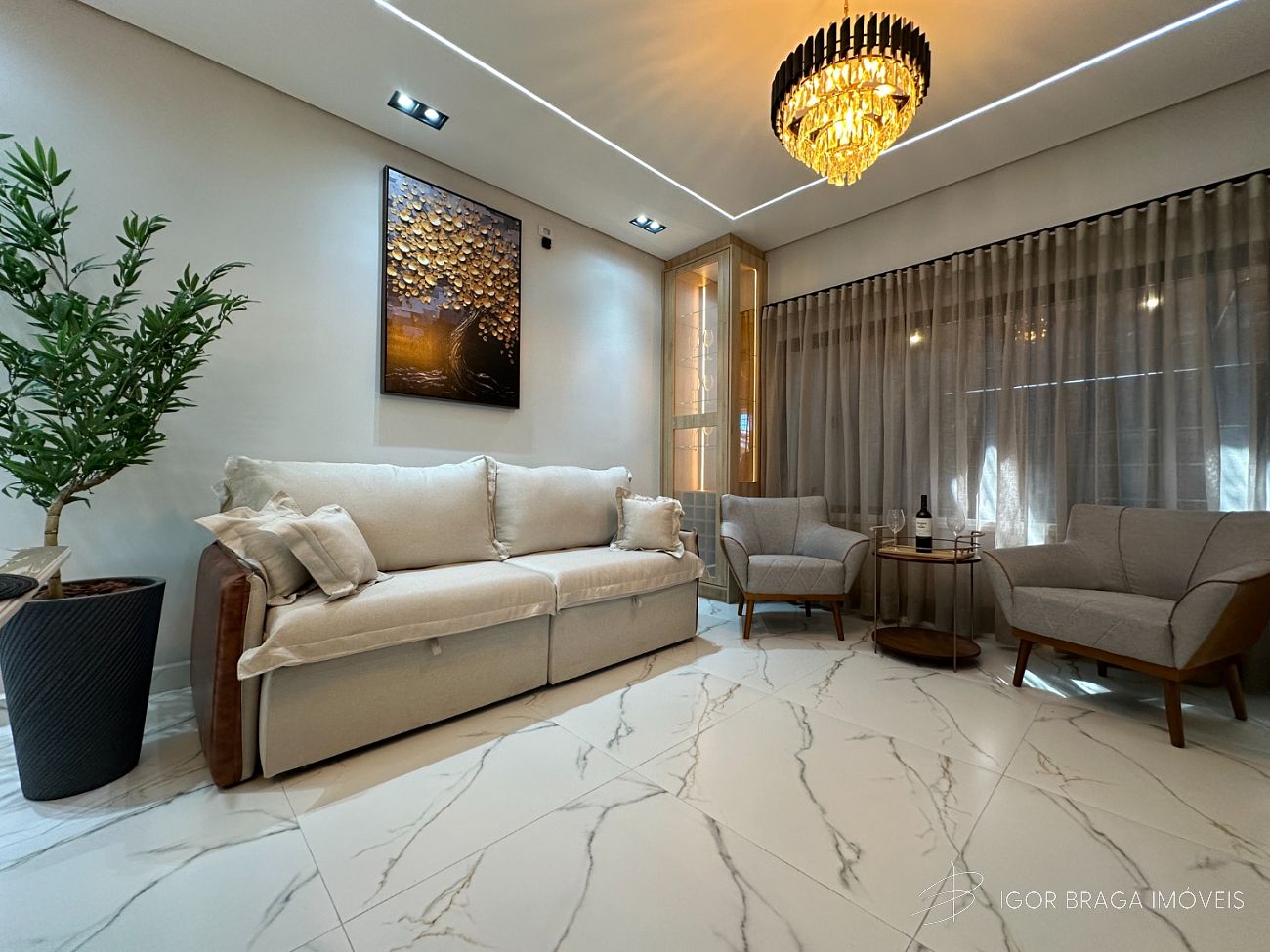 INCRÍVEL CASA, FINO ACABAMENTO E ÀREA DE LAZER