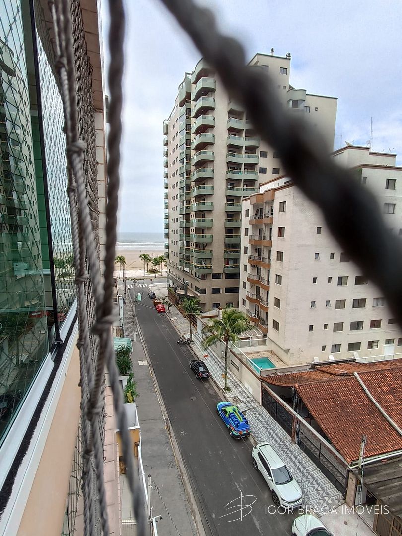 BELÍSSIMO APARTAMENTO, À 80M DO MAR E LAZER COMPLETO