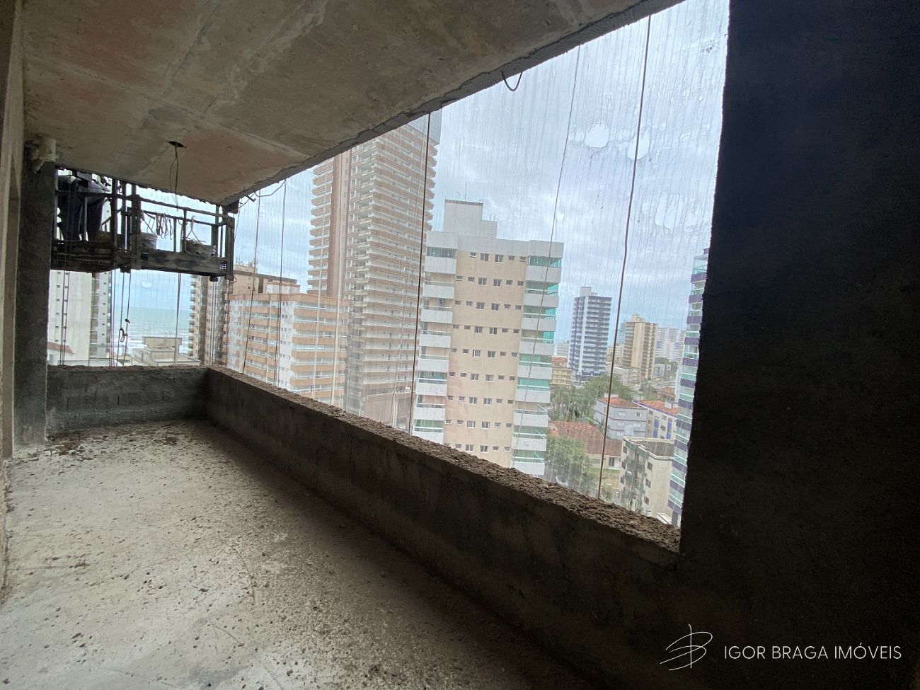 EXCELENTE APARTAMENTO EM CONSTRUÇÃO, FINO ACABAMENTO E LAZER COMPLETO