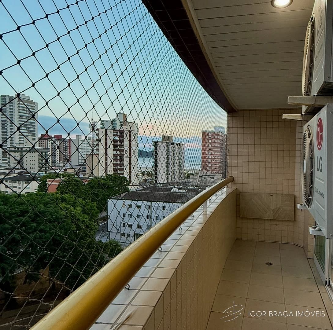 BELIÍSSIMO APARTAMENTO, À 250M DO MAR E  LAZER COMPLETO