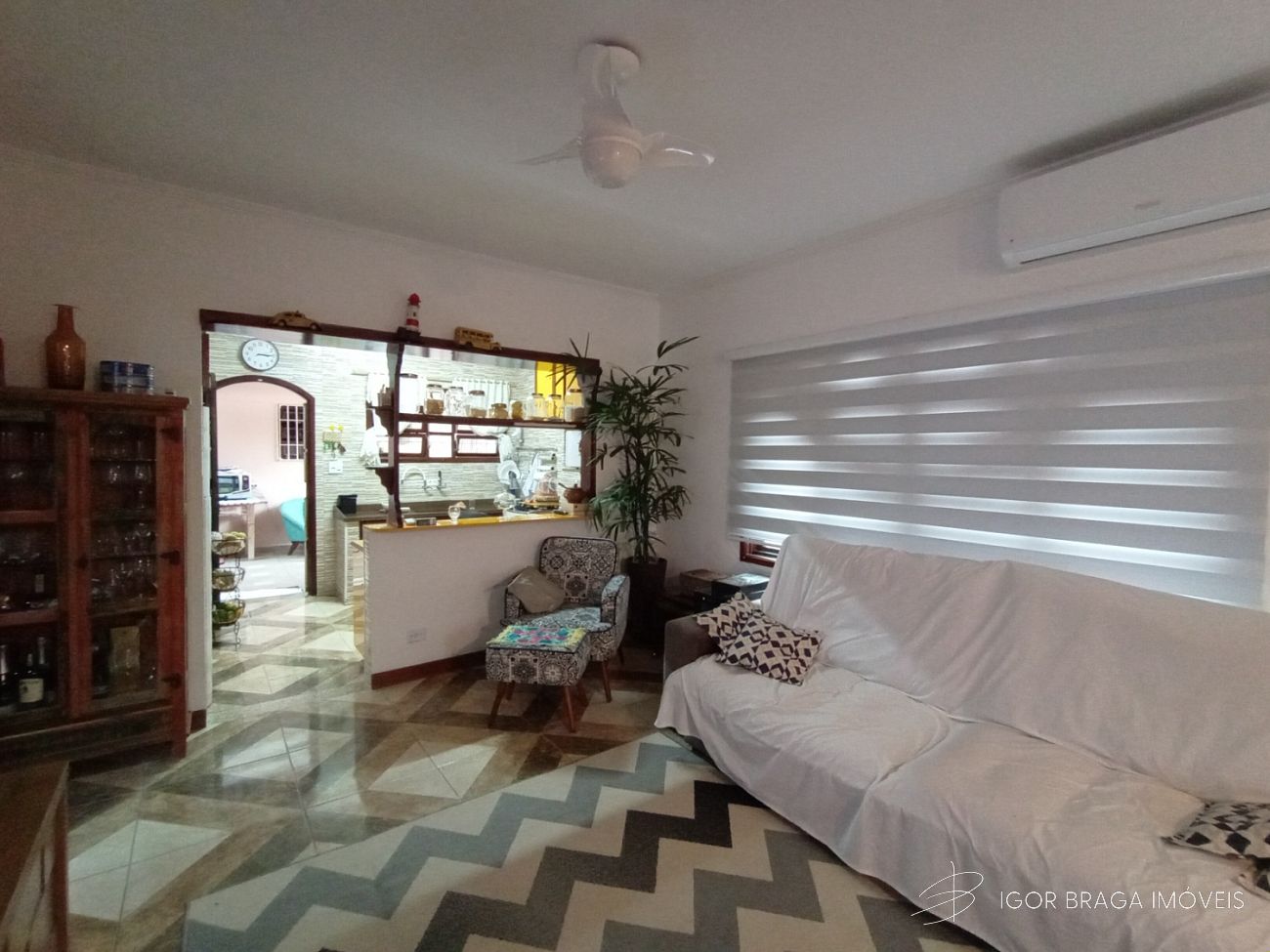 EXCELENTE CASA, AMPLA  E ÀREA DE LAZER