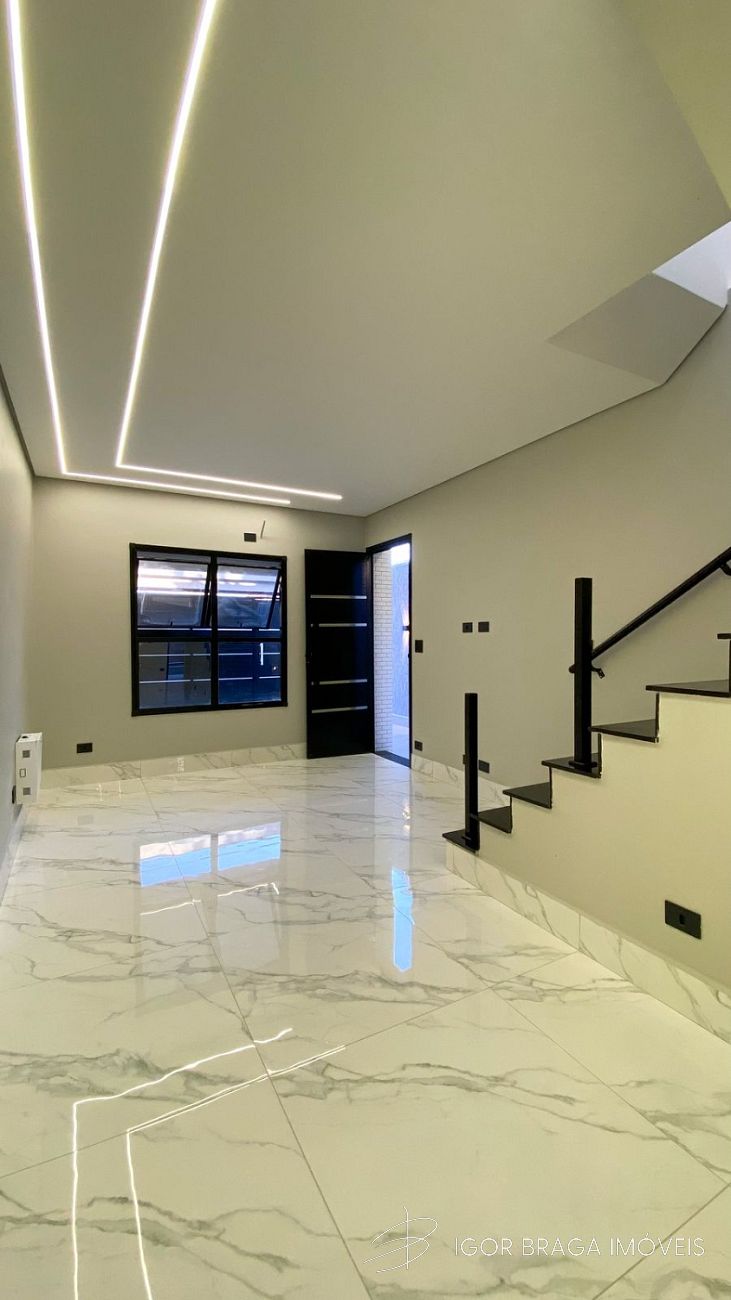 EXCELENTE SOBRADO, FINO ACABAMENTO E ÀREA DE LAZER LAZER