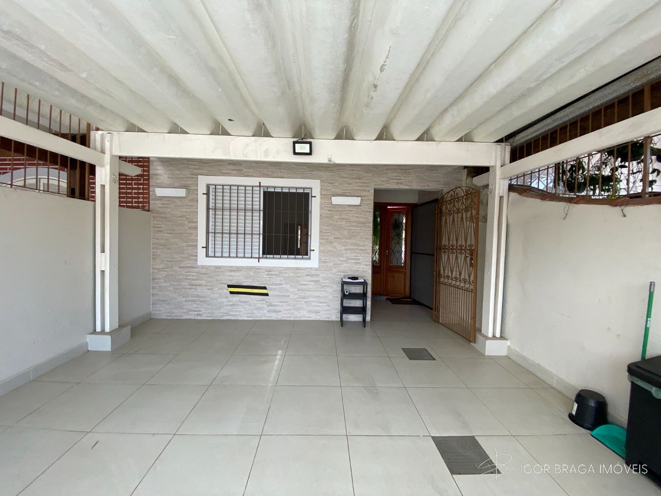 BELÍSSIMA CASA Á 300M DO MAR