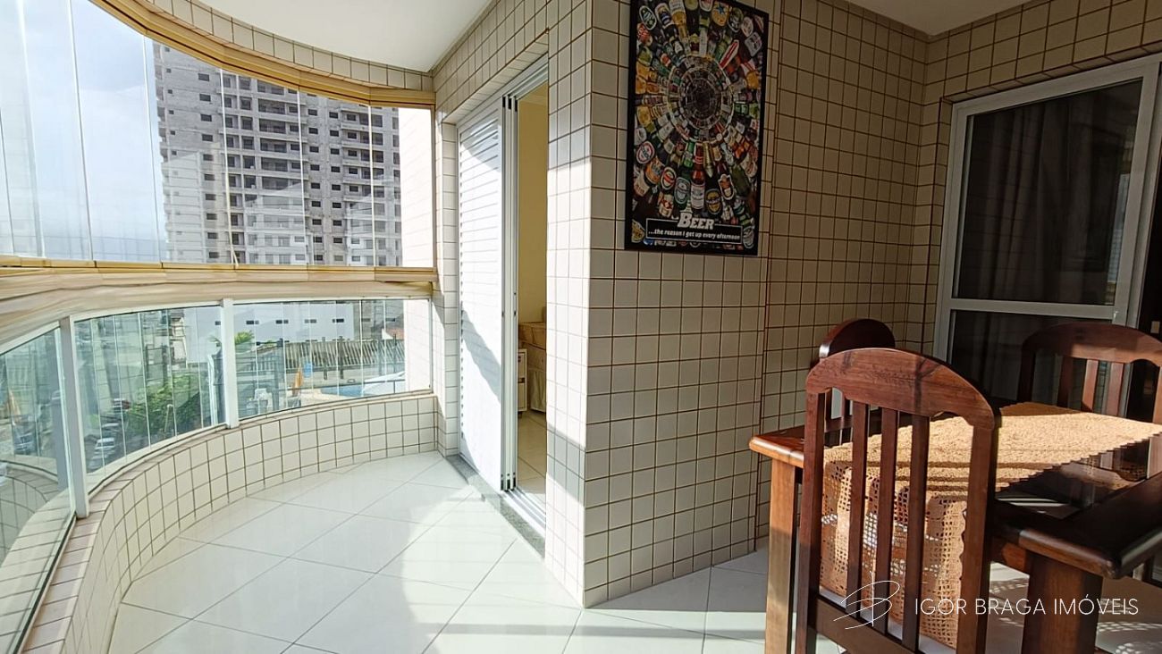 BELÍSSIMO APARTAMENTO, À 150M DO MAR E LAZER COMPLETO