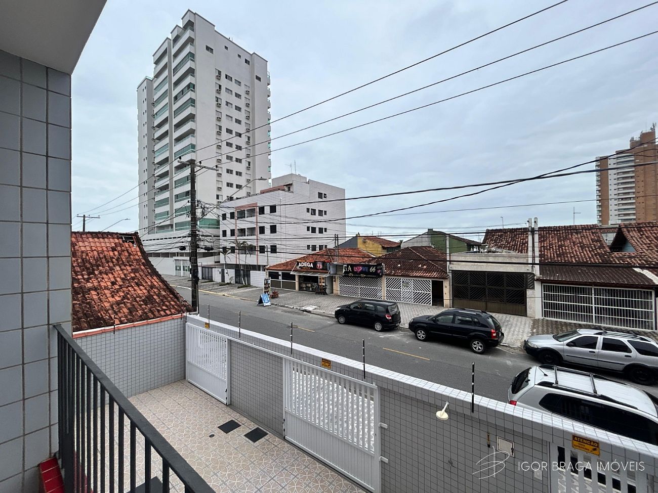 EXCELENTE APARTAMENTO, Á 50M DA PRAIA