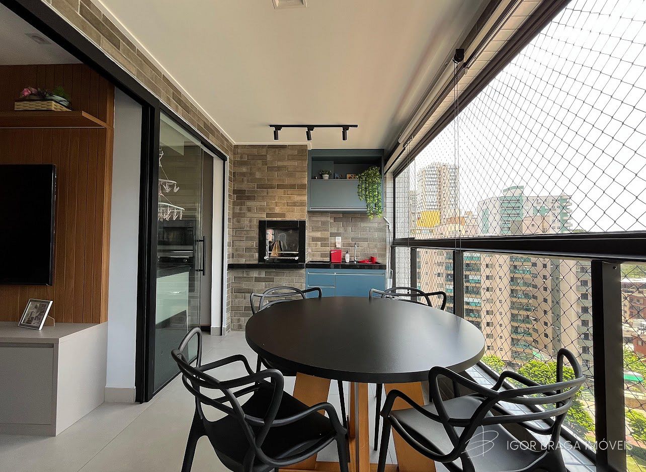 EXCELENTE APARTAMENTO A 100M DO MAR E COM LAZER COMPLETO