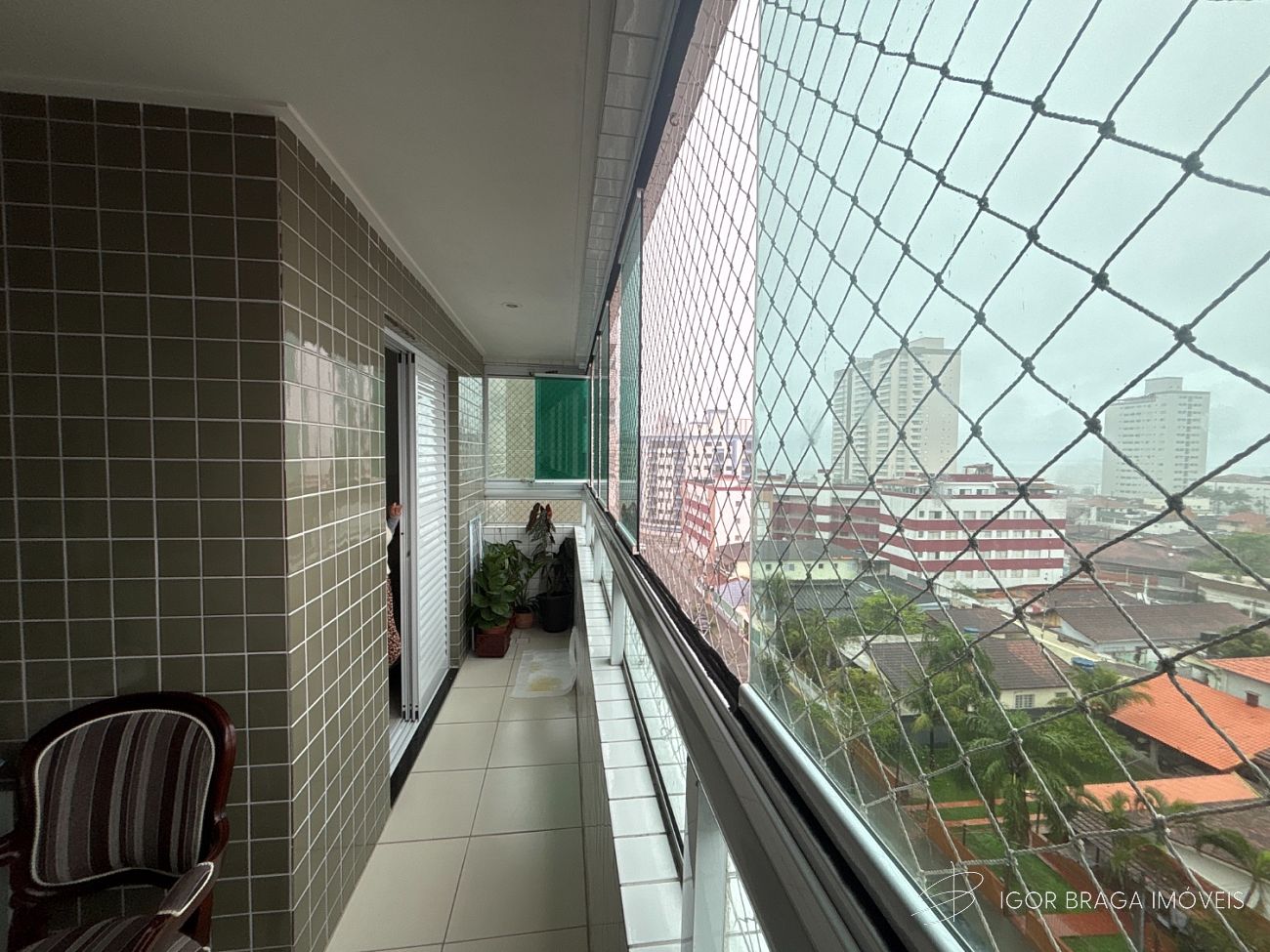 EXCELENTE APARTAMENTO A 340M DO MAR E COM LAZER COMPLETO