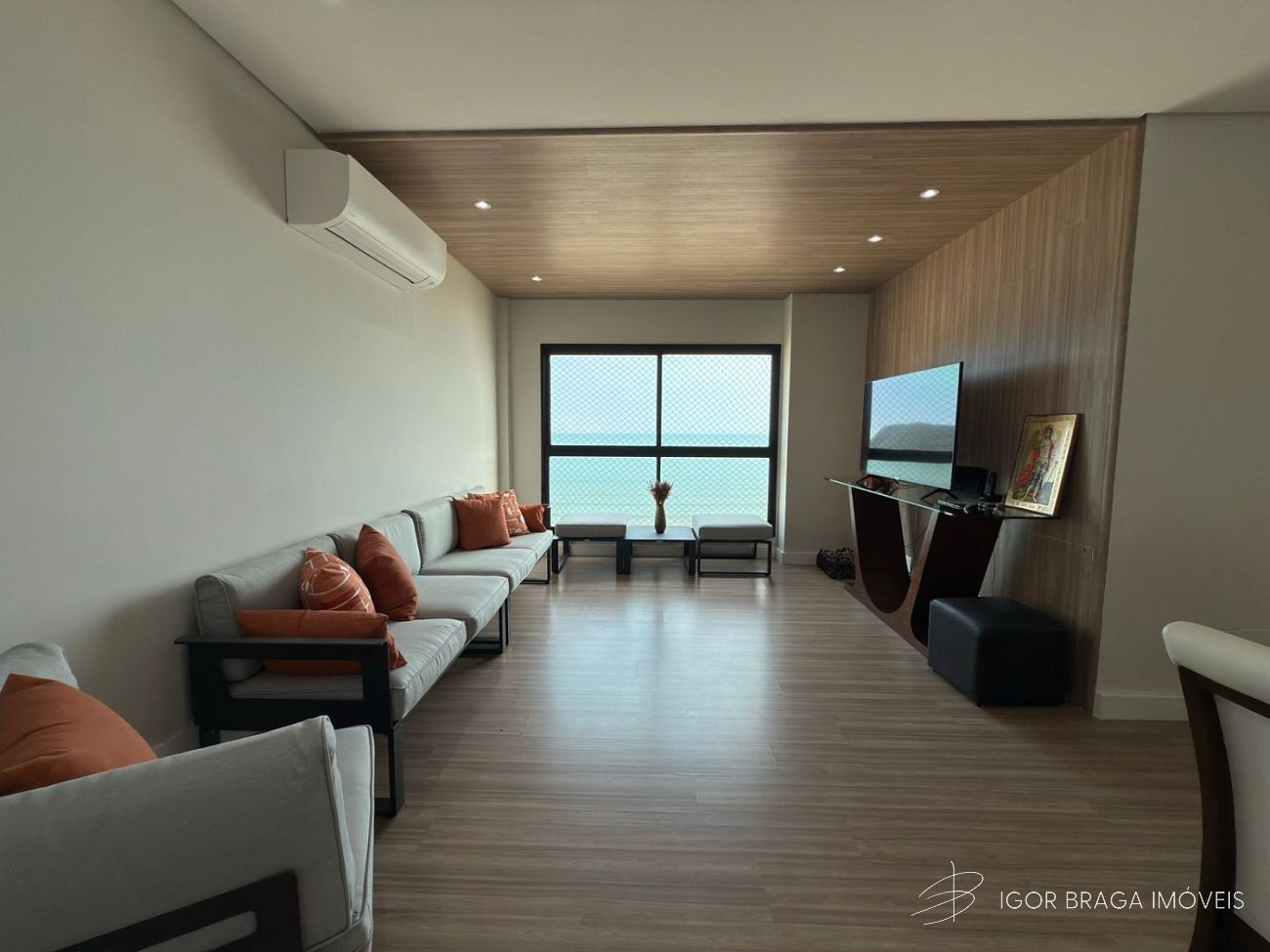 EXCELENTE APARTAMENTO, FINO ACABAMENTO E LAZER COMPLETO