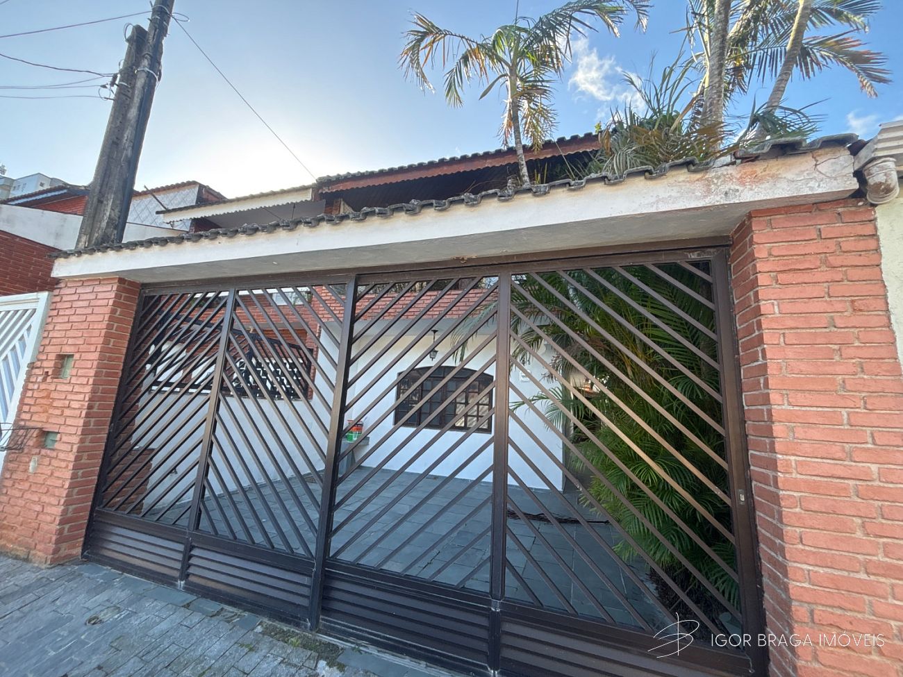 EXCELENTE CASA COM AREA GOURMET