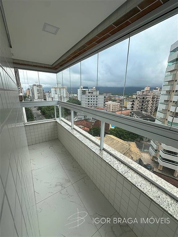 EXCELENTE APARTAMENTO NOVO, FINO ACABAMENTO, LAZER COMPLETO PRÓXIMO À FEIRINHA