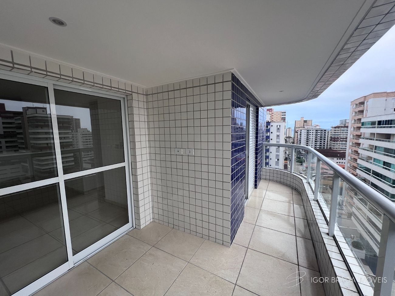 EXCELENTE APARTAMENTO, FINO ACABAMENTO E LAZER COMPLETO