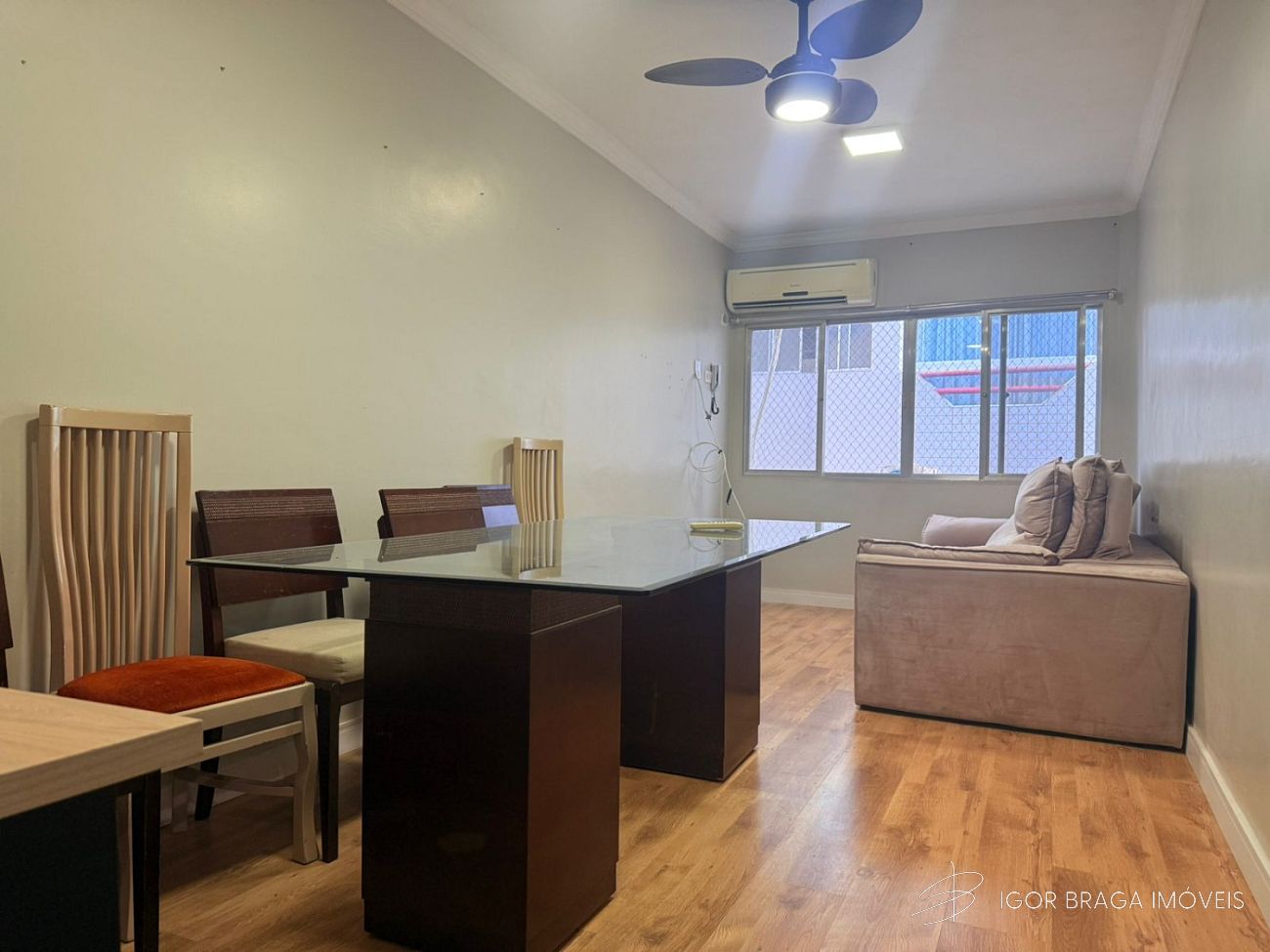 BELÍSSIMO APARTAMENTO A 500M DO MAR