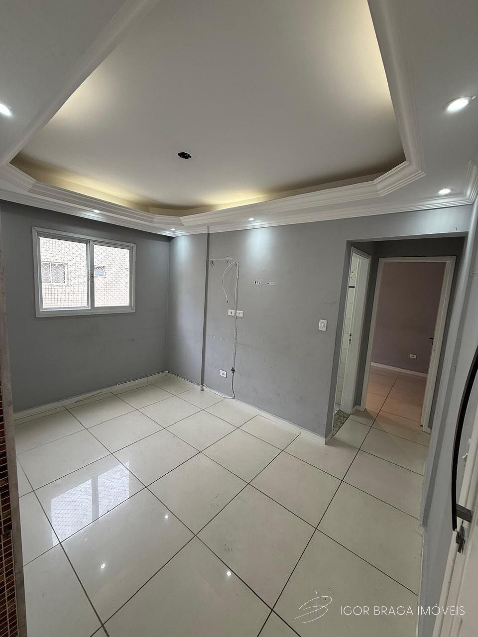 BELÍSSIMO APARTAMENTO, À 50M DO MAR E LAZER COMPLETO