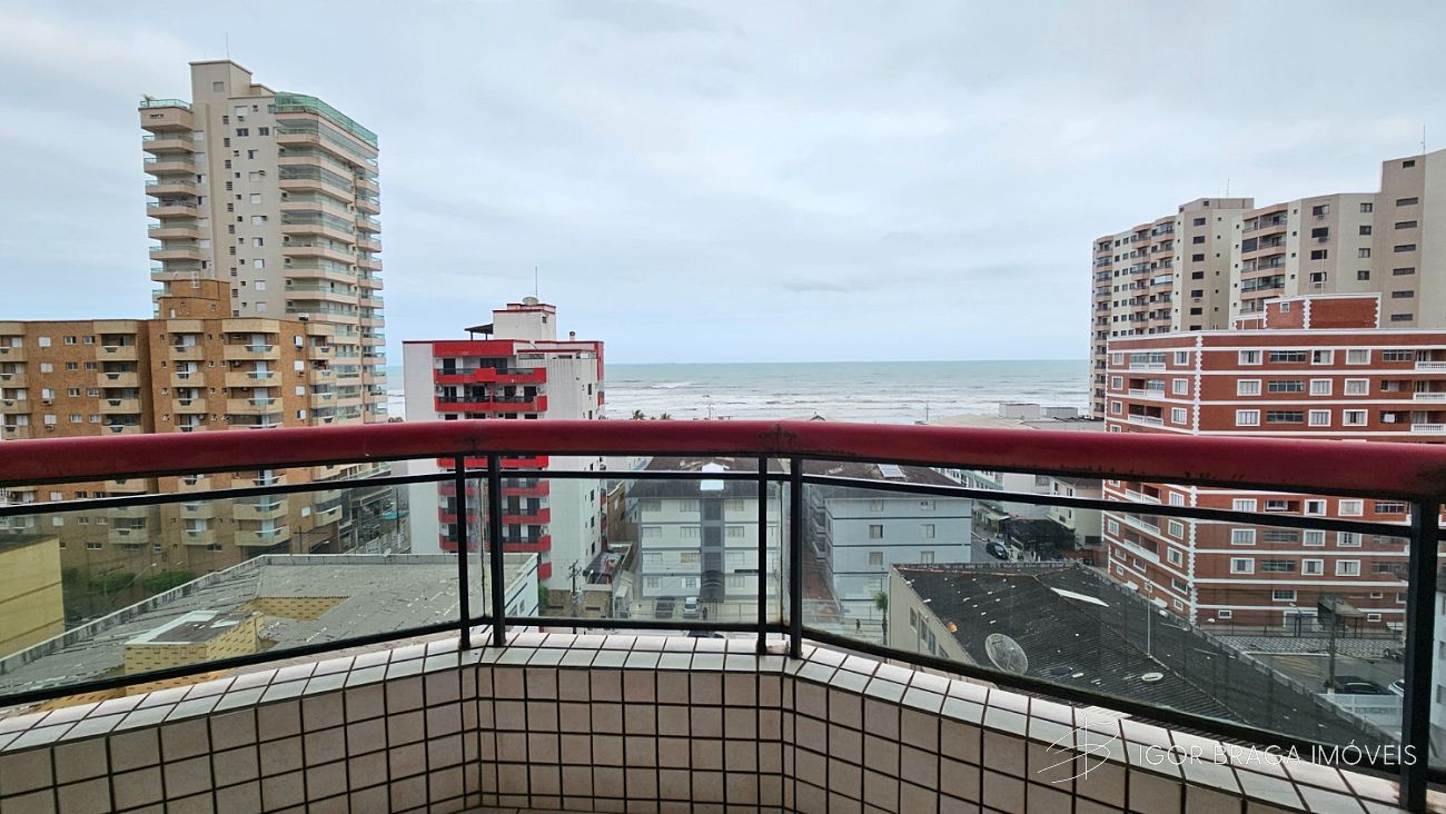 EXCELENTE APARTAMENTO A 150M DO MAR E COM AREA DE LAZER COMPLETA!