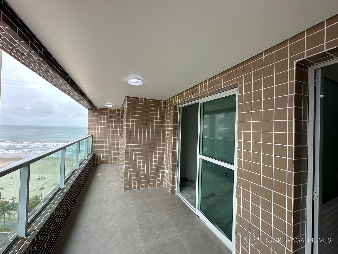 APARTAMENTO PRONTO PRA MORAR E COM FINO ACABAMENTO!