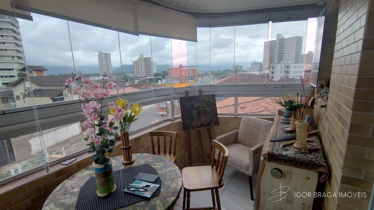 BELÍSSIMO APARTAMENTO, À 500M DO MAR E LAZER COMPLETO