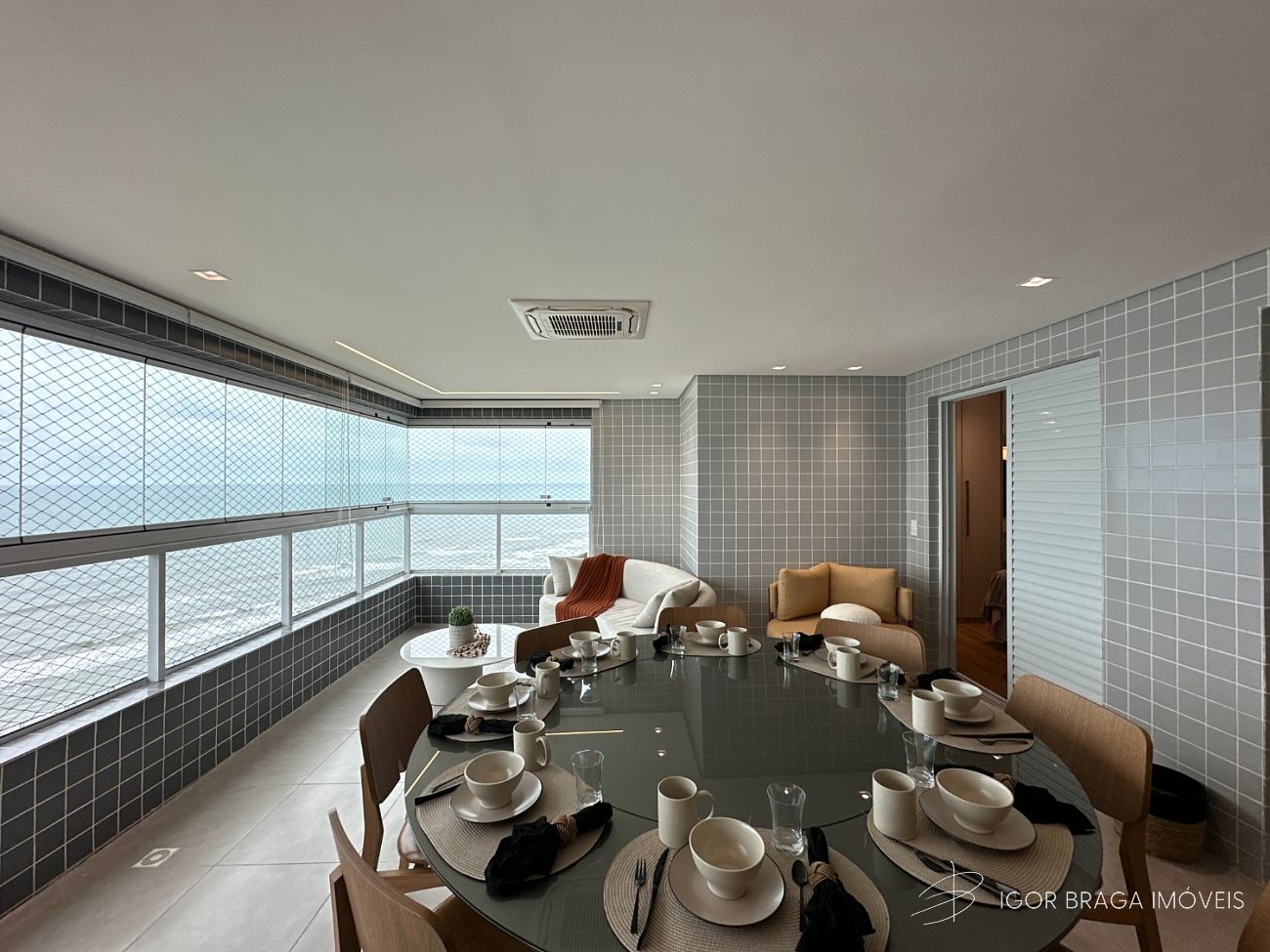 EXCELENTE APARTAMENTO, FINO ACABAMENTO E LAZER COMPLETO