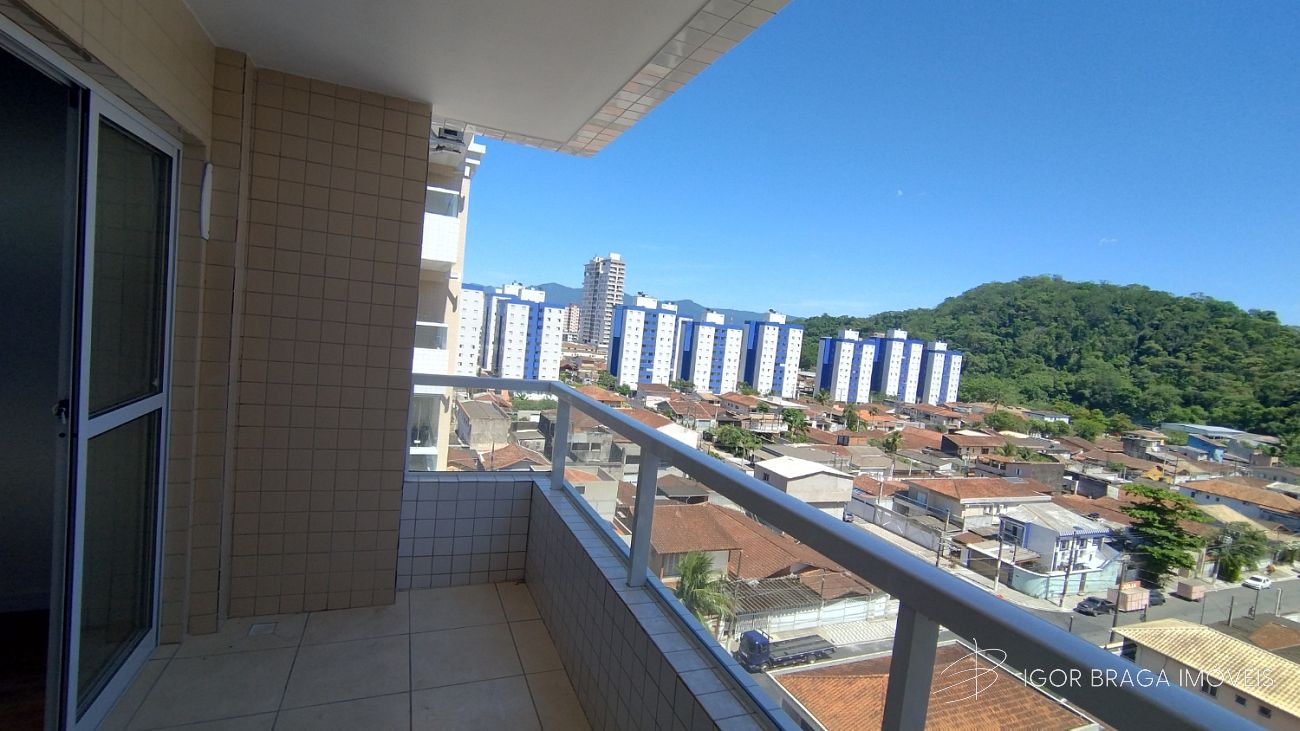 BELÍSSIMO APARTAMENTO, À 600M DO MAR E LAZER COMPLETO