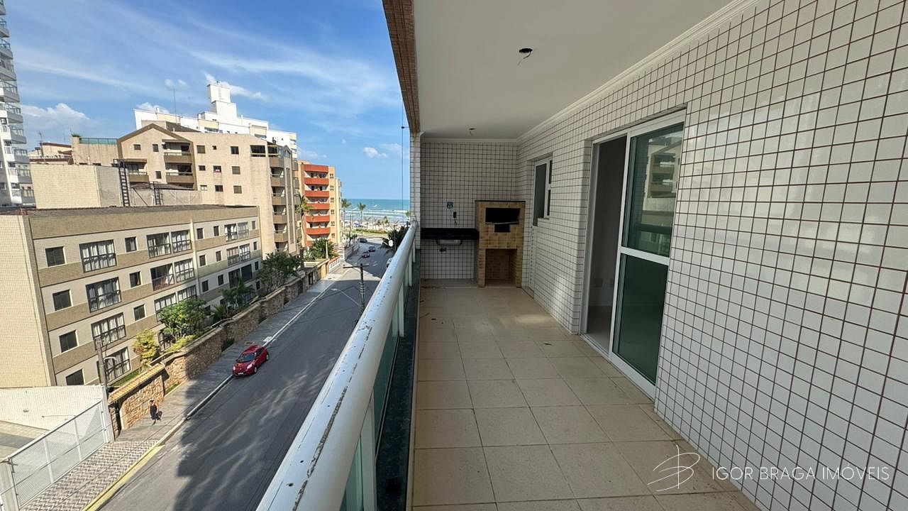 EXCELENTE APARTAMENTO, Á 30M DO MAR E LAZER COMPLETA