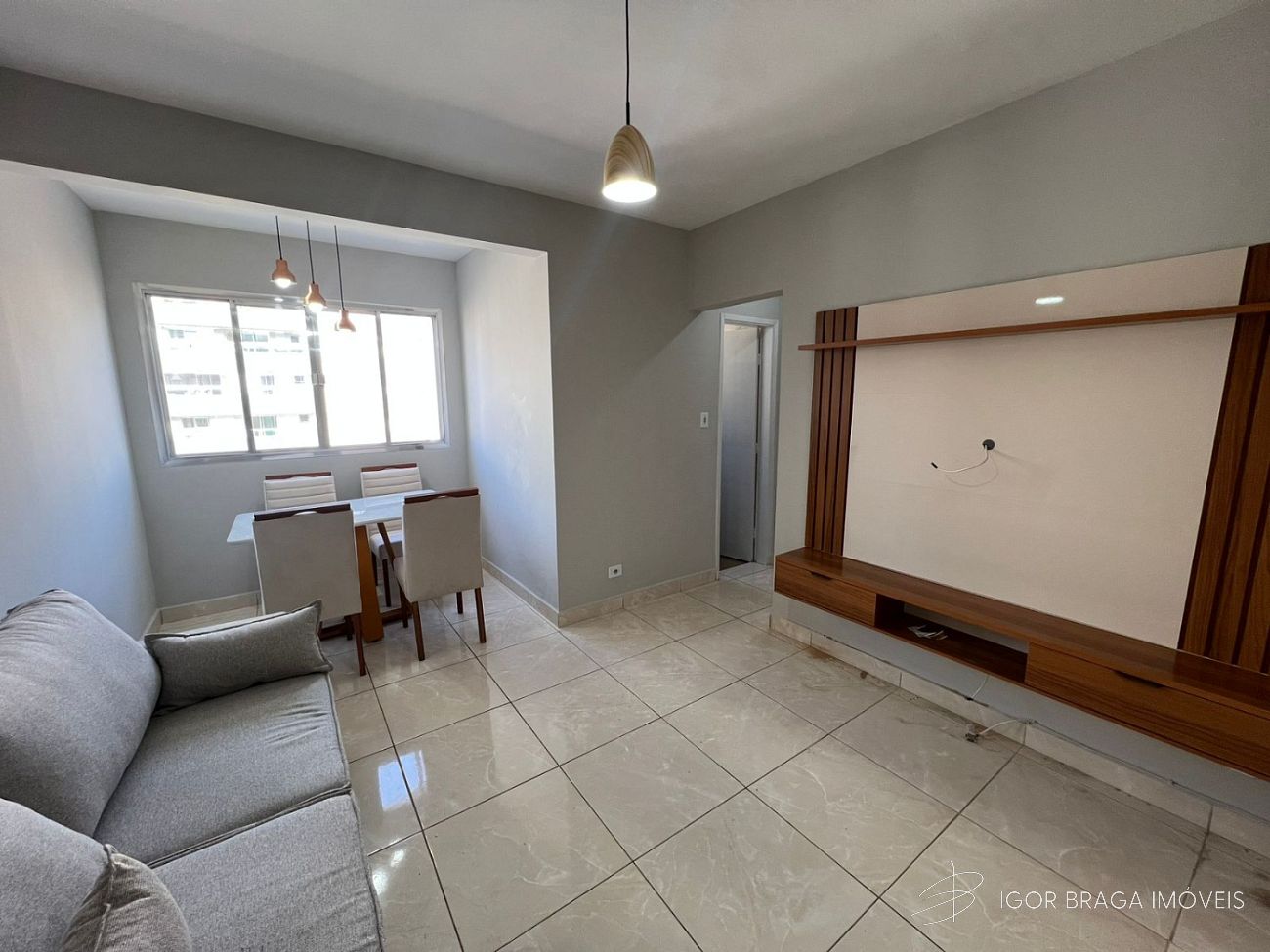 EXCELENTE APARTAMENTO, À 450M DO MAR