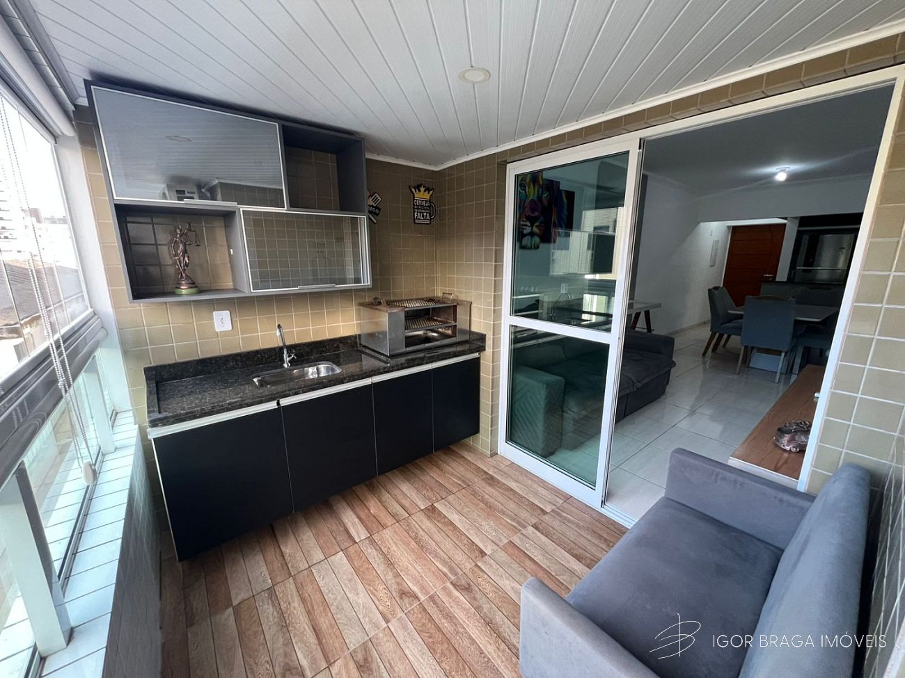 EXCELENTE APARTAMENTO, À 700M DO MAR E LAZER COMPLETO