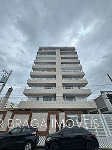 EXCELENTE APARTAMENTO, FINO ACABAMENTO Á 550 METROS DA PRAIA