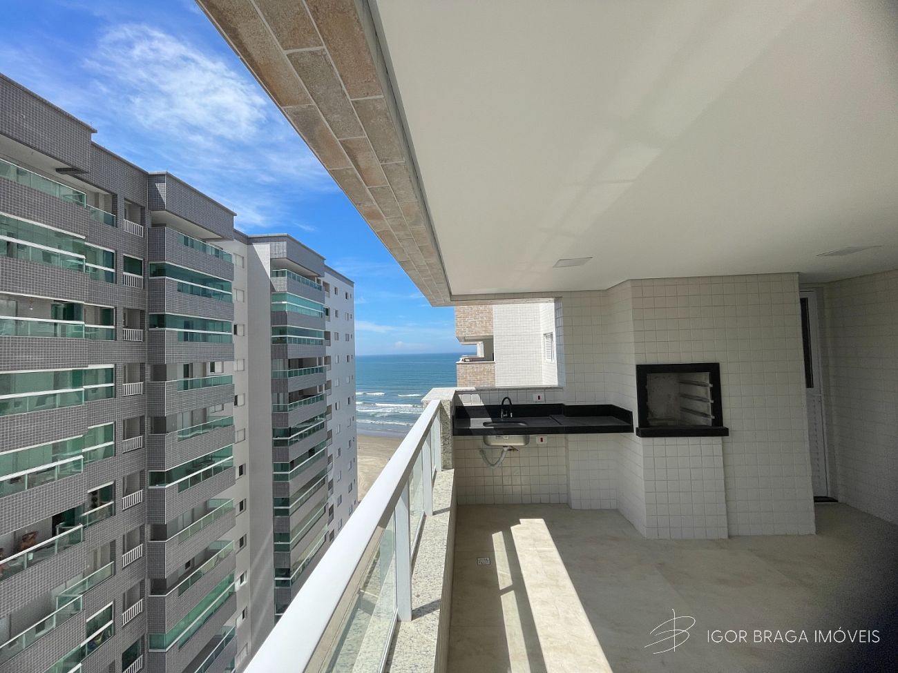 EXCELENTE APARTAMENTO, FINO ACABAMENTO E LAZER COMPLETO