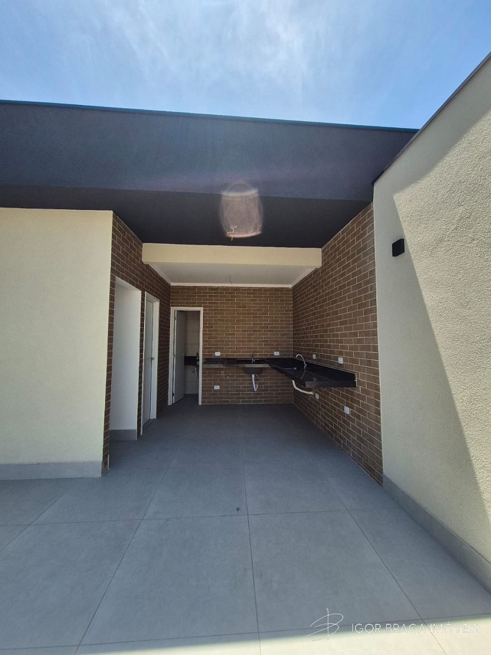 BELISSIMO APARTAMENTO, À 750m DO MAR E LAZER COMPLETO