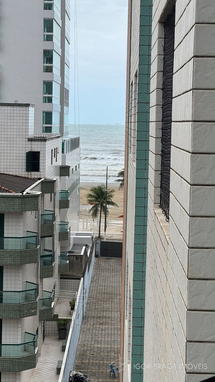 EXCELENTE APARTAMENTO A 50M DO MAR COM LAZER COMPLETO