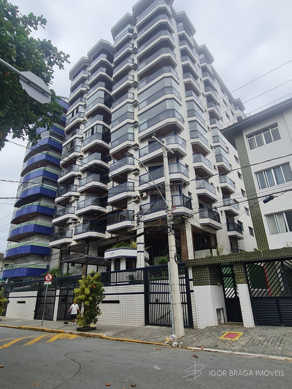 EXCELENTE APARTAMENTO A 150M DO MAR COM LAZER COMPLETO