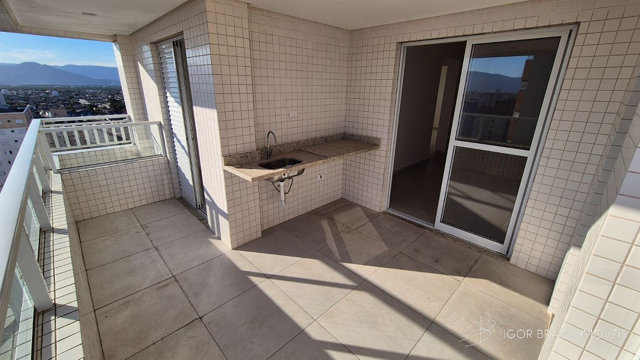 EXCELENTE APARTAMENTO, À 300M DO MAR E LAZER COMPLETO