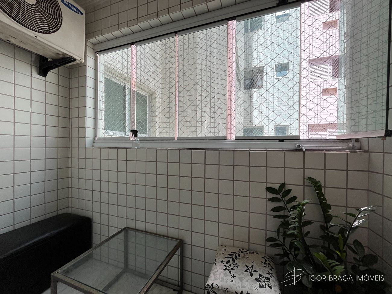 BELÍSSIMO APARTAMENTO, À 450M DO MAR E LAZER COMPLETO