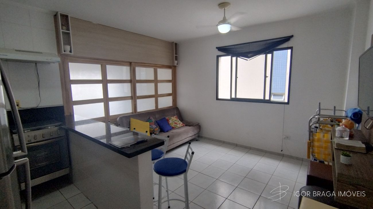 BELÍSSIMA KITNET, À 40 METROS DO MAR