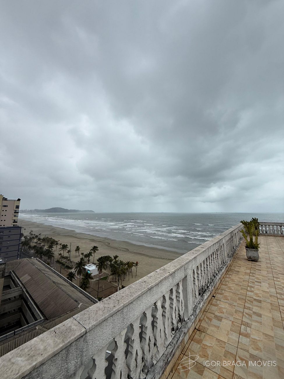 BELÍSSIMA COBERTURA TRIPLEX, FRENTE MAR