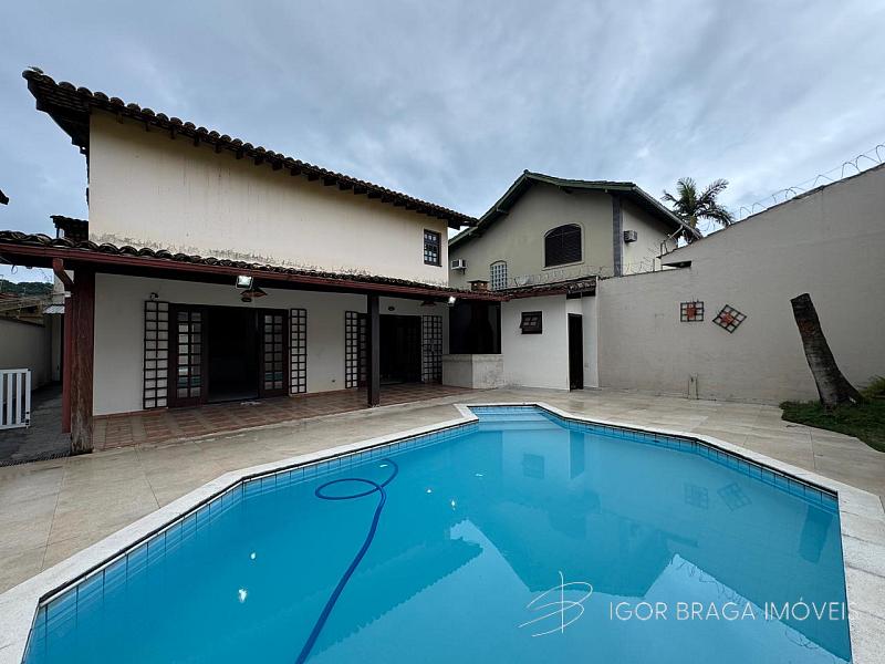 SOBRADO GEMINADO DE ALTO PADR�O 1