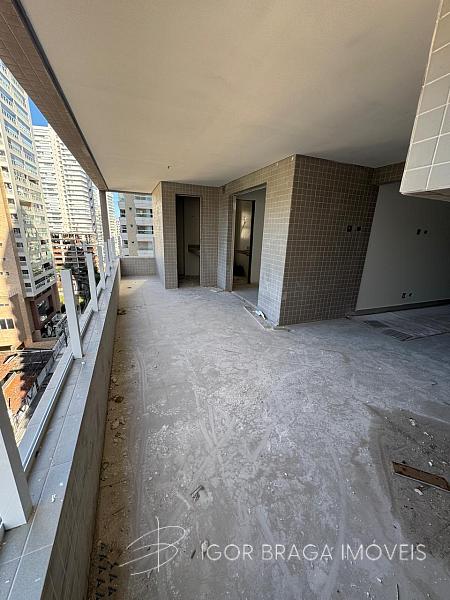 EXCELENTE APARTAMENTO, FINO ACABAMENTO E LAZER COMPLETO 1
