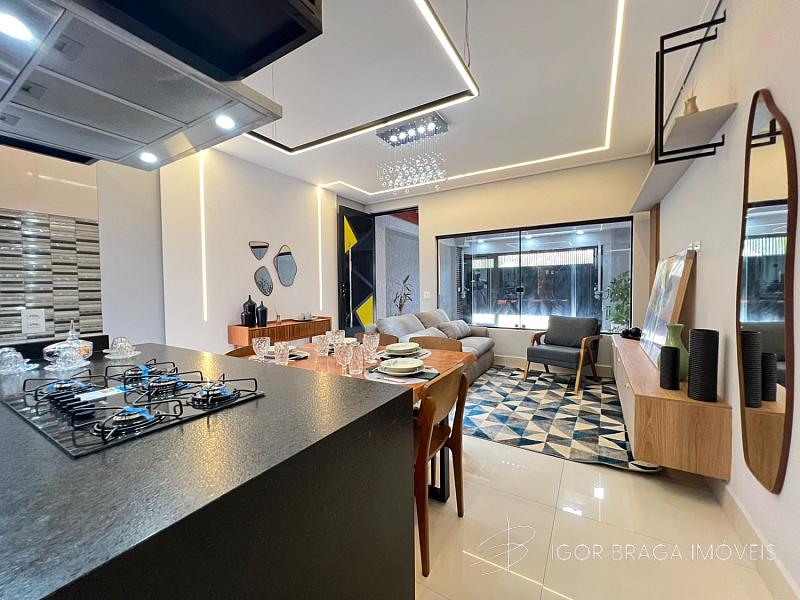 EXCELENTE CASA AMPLA E LAZER COMPLETO COM PISCINA 1