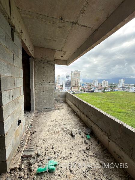 BEL�SSIMO APARTAMENTO COM ACABAMENTO FINO E LAZER COMPLETO 1