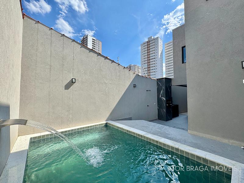 EXCELENTE SOBRADO 250M DA PRAIA, FINO ACABAMENTO 1