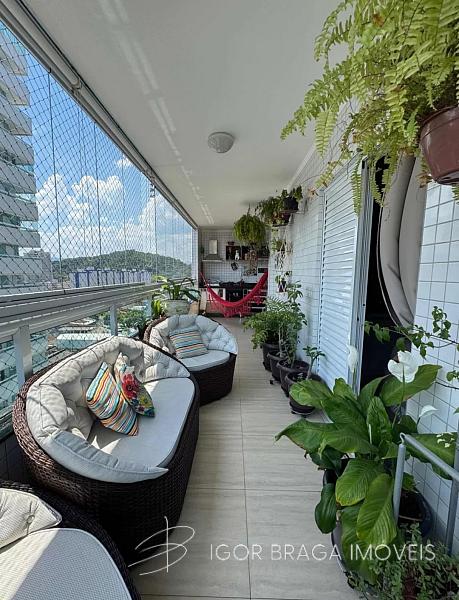 BEL�SSIMO APARTAMENTO COM ACABAMENTO FINO E LAZER COMPLETO 1