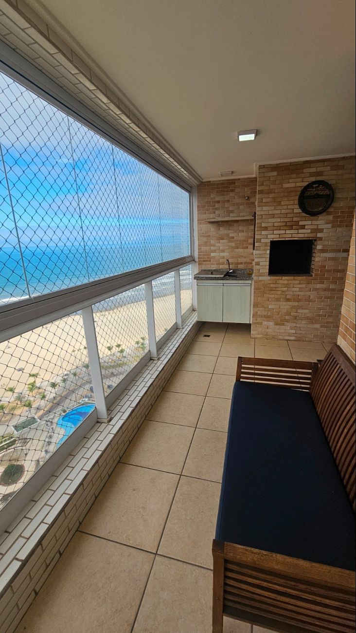 EXCELENTE APARTAMENTO, FINO ACABAMENTO E LAZER CLUBE