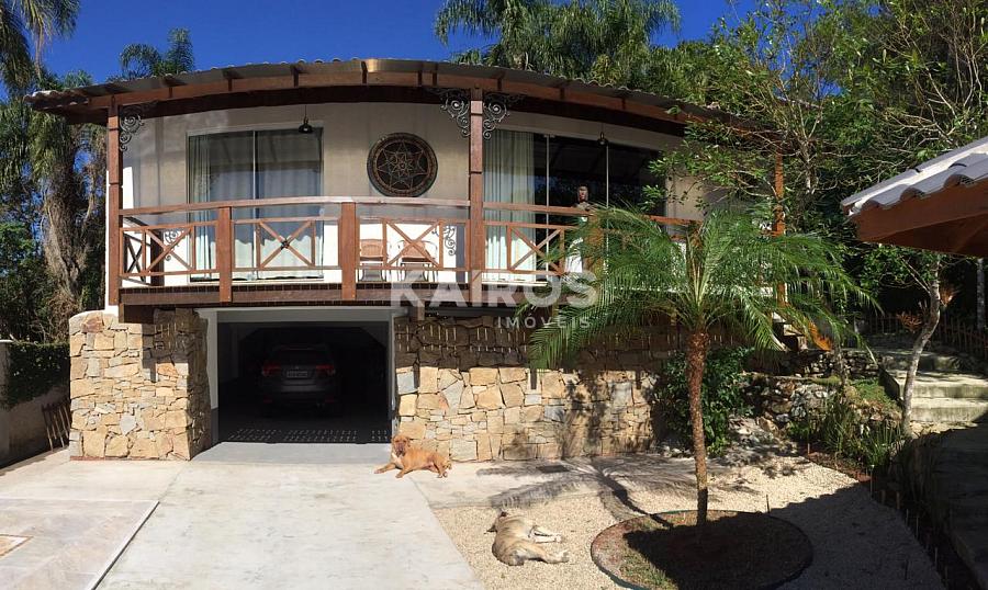 CASA A VENDA NA PRAIA DO ESTALEIRO 1