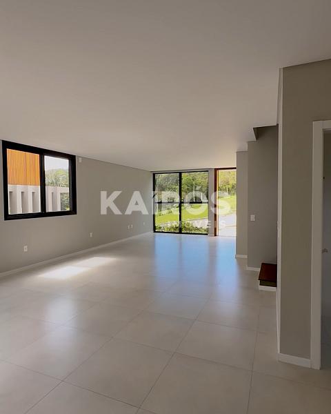 CASA A VENDA EM CONDOMÍNIO FECHADO — foto 9