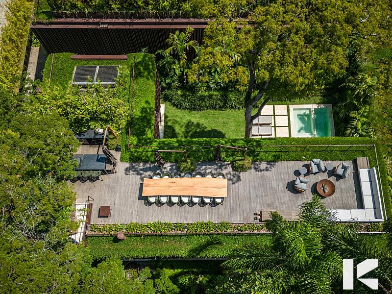 Casa � Venda em Alto de Pinheiros com 5 Quartos, 4 Su�tes, Piscina e Rooftop | 1.600 m�, 6 Vagas | Condom�nio One Haus | S�o Paulo SP 1